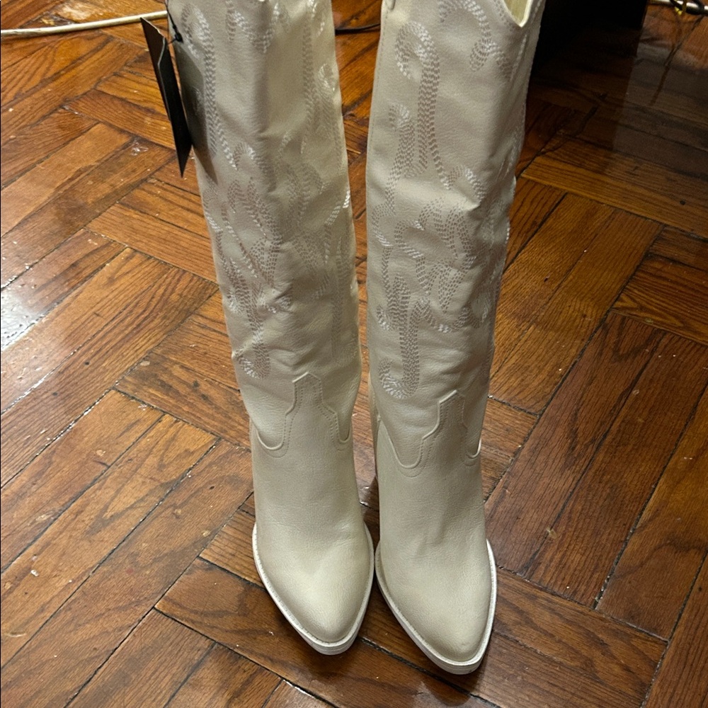 Elegant White Knee-High Boots